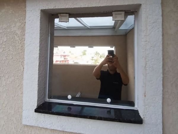 Proteja seus ambientes com película para janelas em Liberdade, Maringá